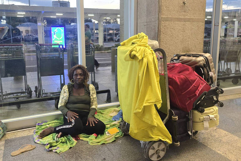 Mulher de Serra Leoa dorme há 6 meses em aeroporto de Belém; Justiça determina que governo preste assistência