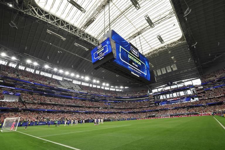 Contra calor, arena com jogos da Argentina tem ar condicionado e teto retrátil