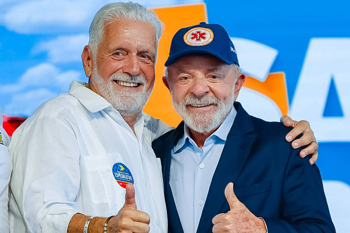 Jaques Wagner vai a Brasília e tenta convencer Lula a mantê