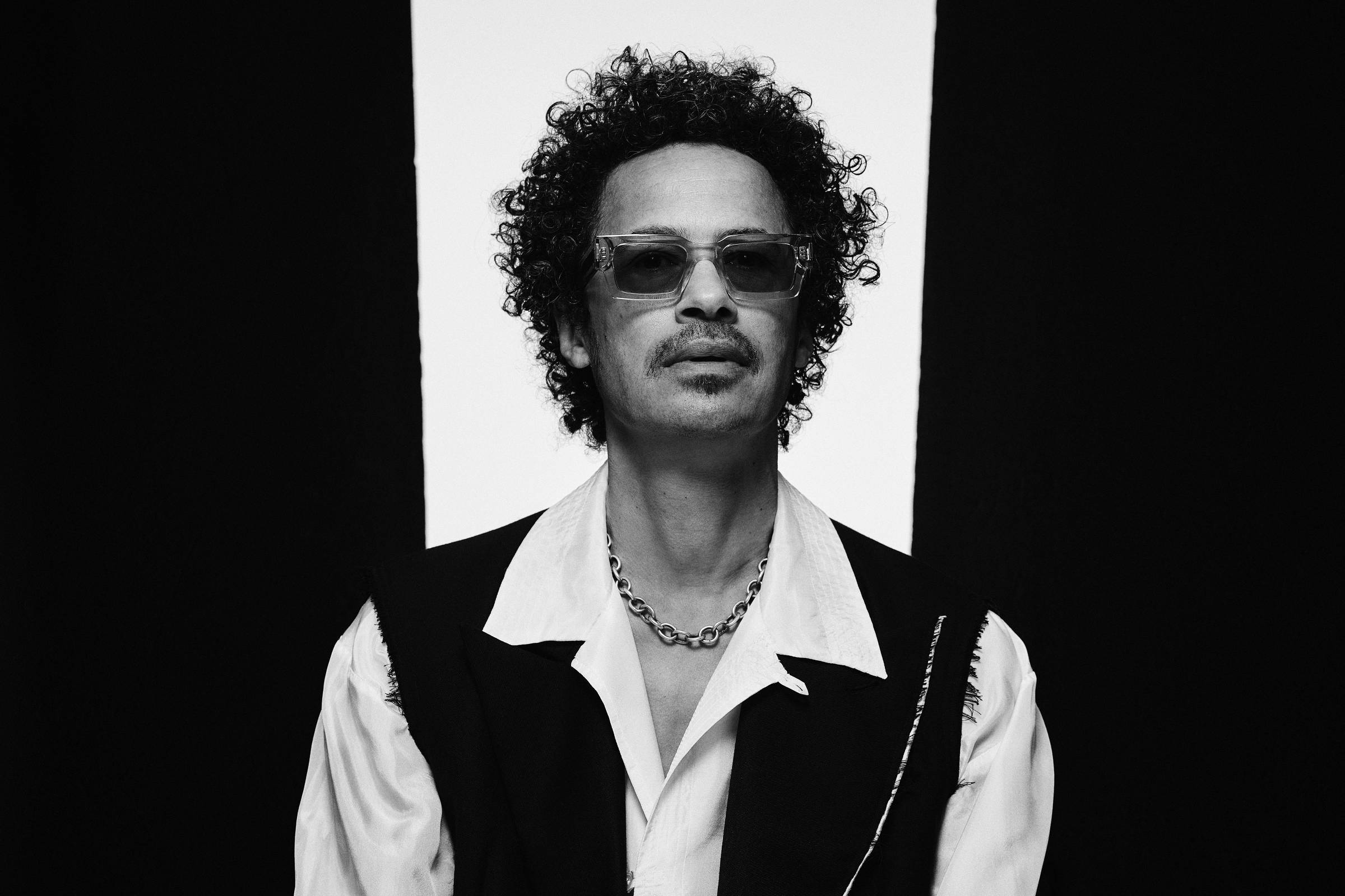 Eagle-Eye Cherry se prepara para shows no Brasil e deseja sorte na Copa do Mundo