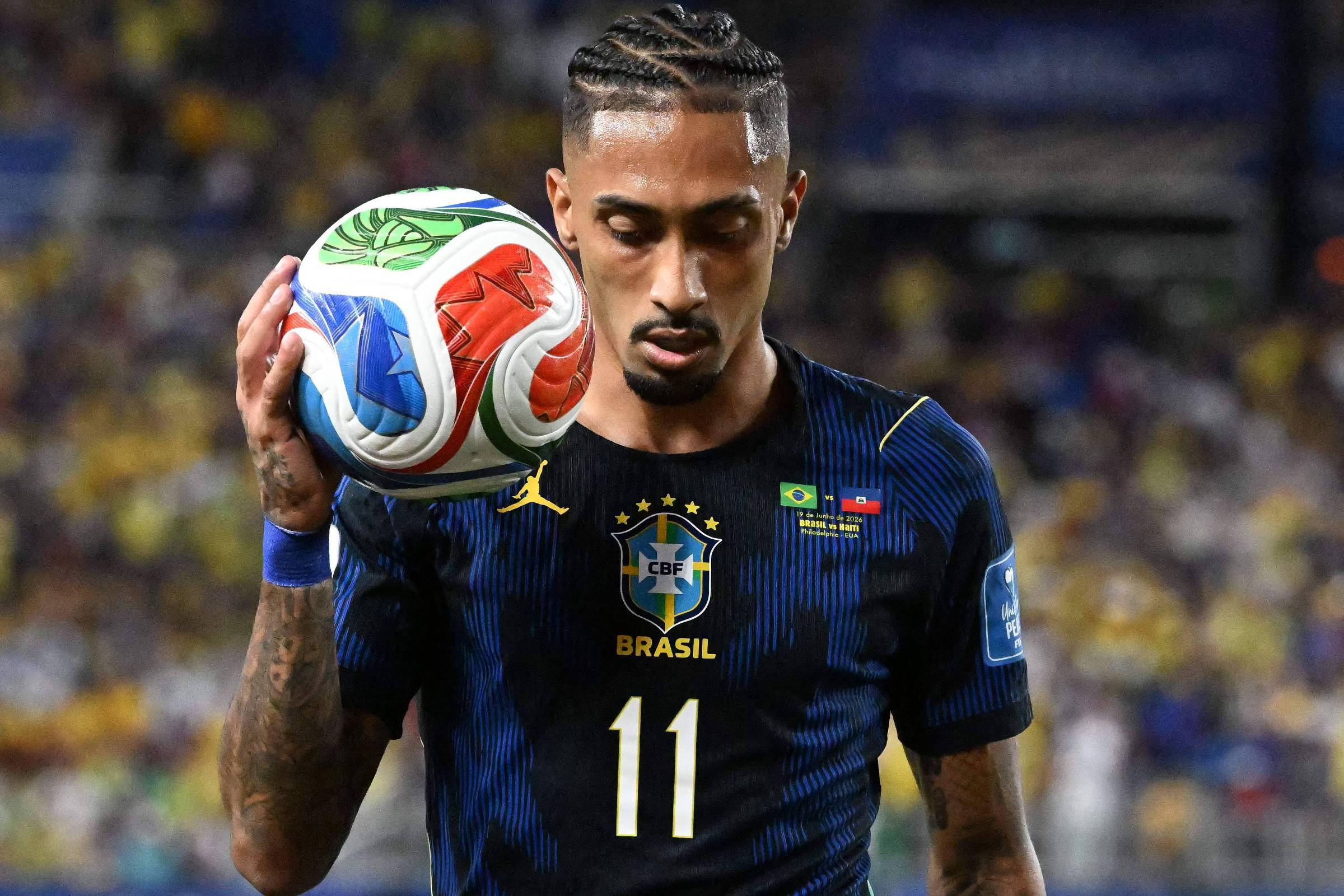 Lesionado, Raphinha ainda pode jogar pela seleção brasileira nesta Copa?