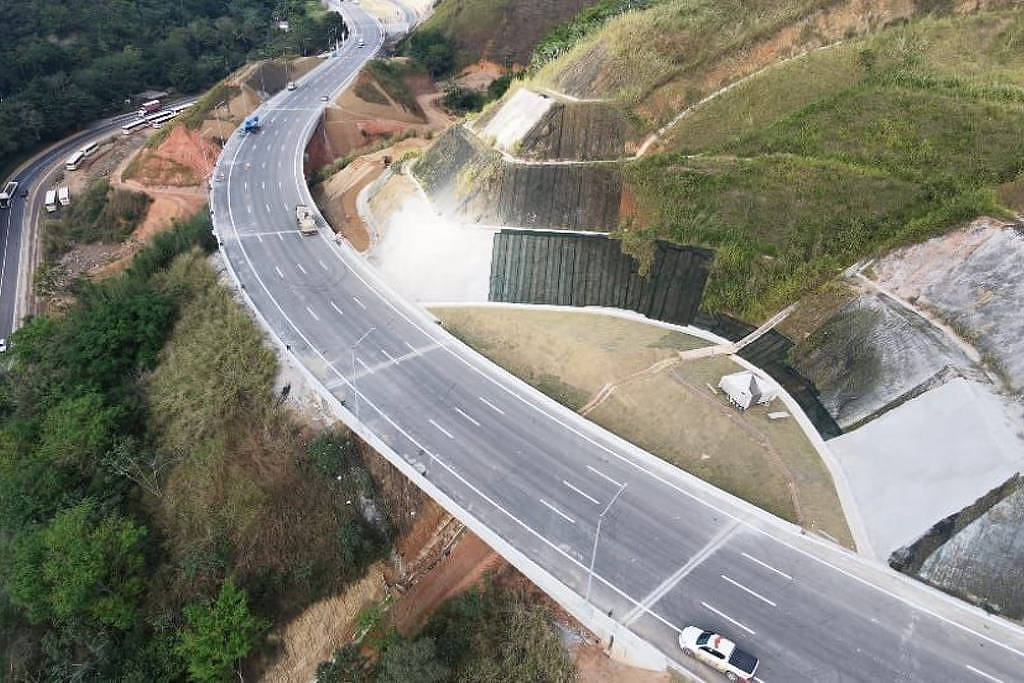 Via Dutra libera nova pista na serra das Araras, no Rio, e entrega oito viadutos