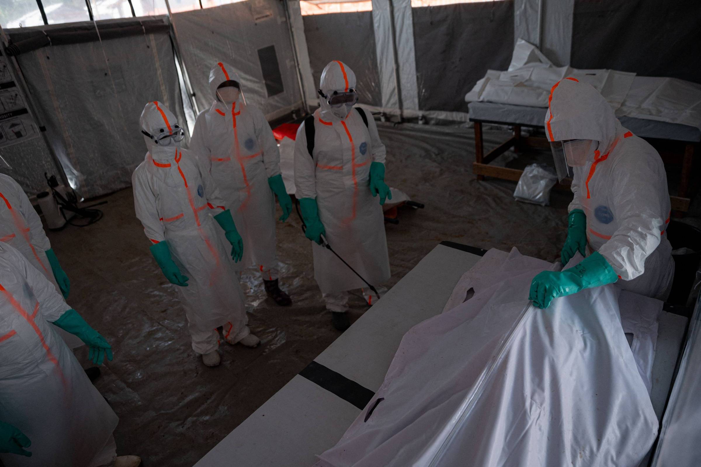 França confirma primeiro caso de ebola em médico que retornou da República Democrática do Congo
