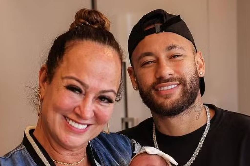 Mãe de Neymar manda recado antes da possível estreia do filho na Copa: 'Supere