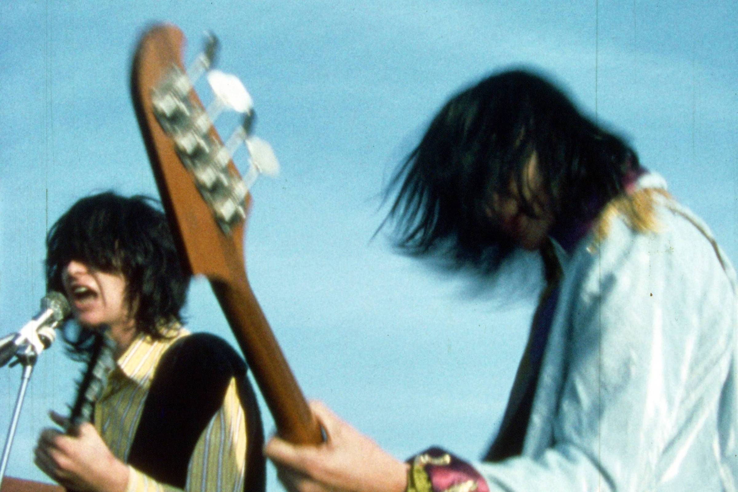 Redd Kross, que inspirou Nirvana e Sonic Youth, se apresenta em São Paulo