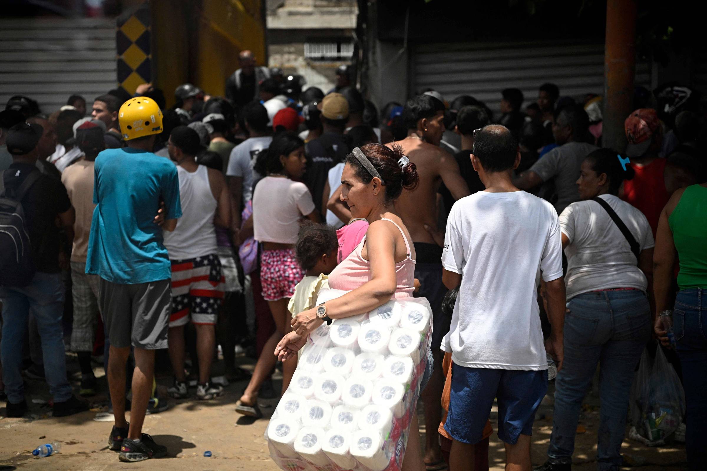 Venezuelanos usam ferramentas online para localizar desaparecidos após terremoto duplo no país