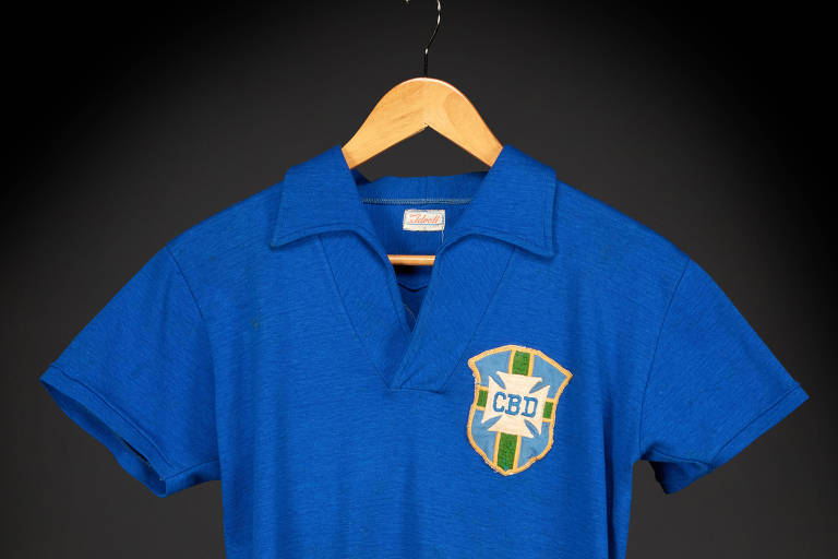 De massagista costureiro a tecido tecnológico, camisas evoluíram junto com a Copa