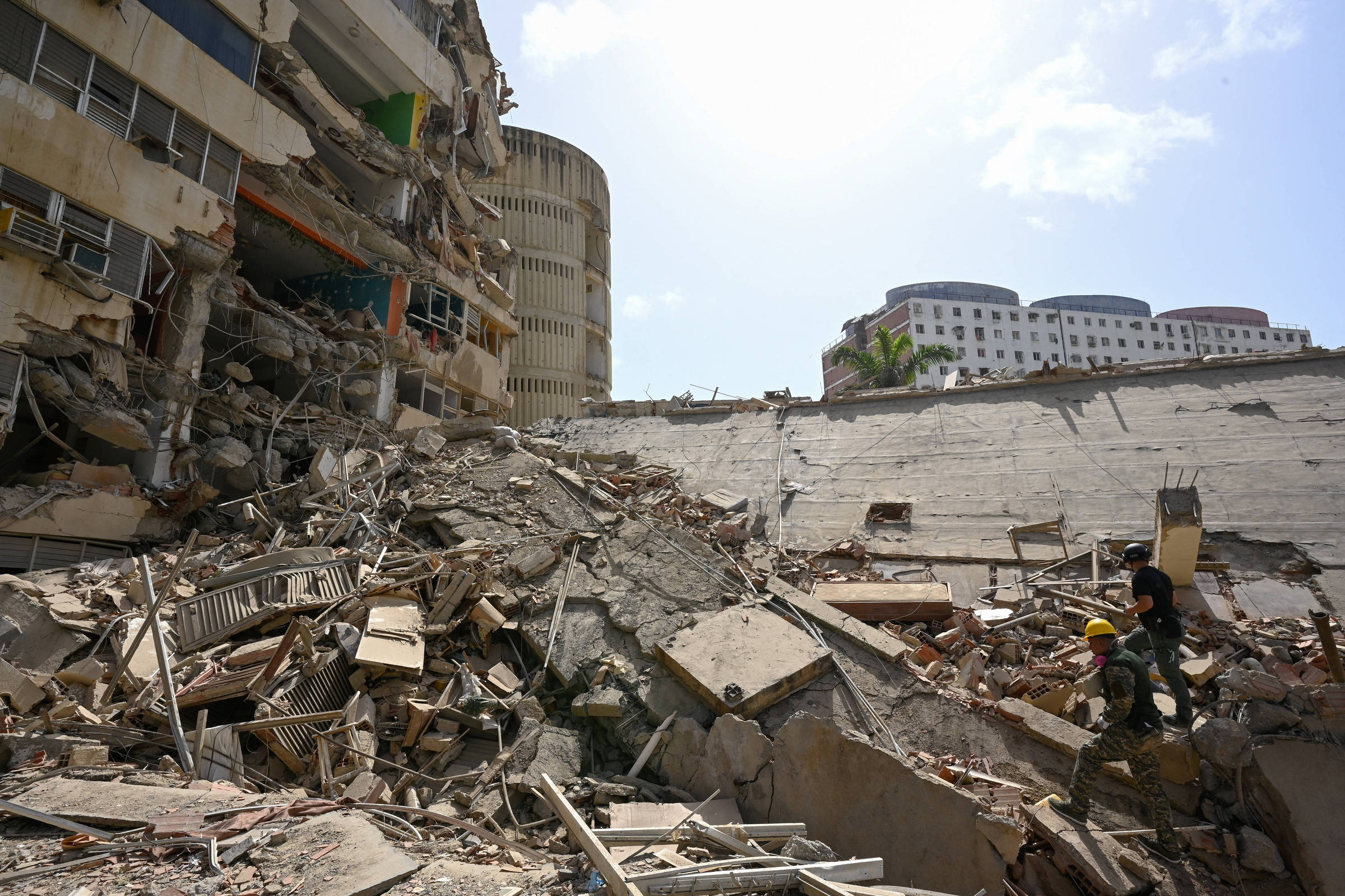 Novo terremoto de magnitude 4,9 atinge Venezuela após devastação de tremores gêmeos
