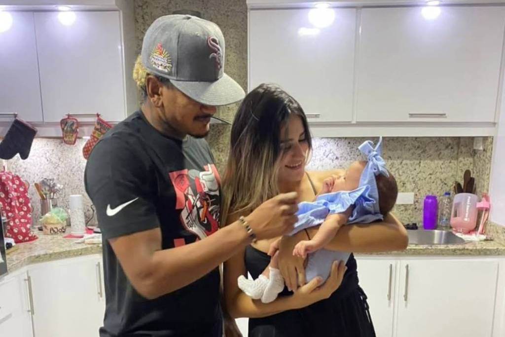 'Você deu a sua própria vida pela nossa filha', diz jogador venezuelano sobre esposa morta em terremoto