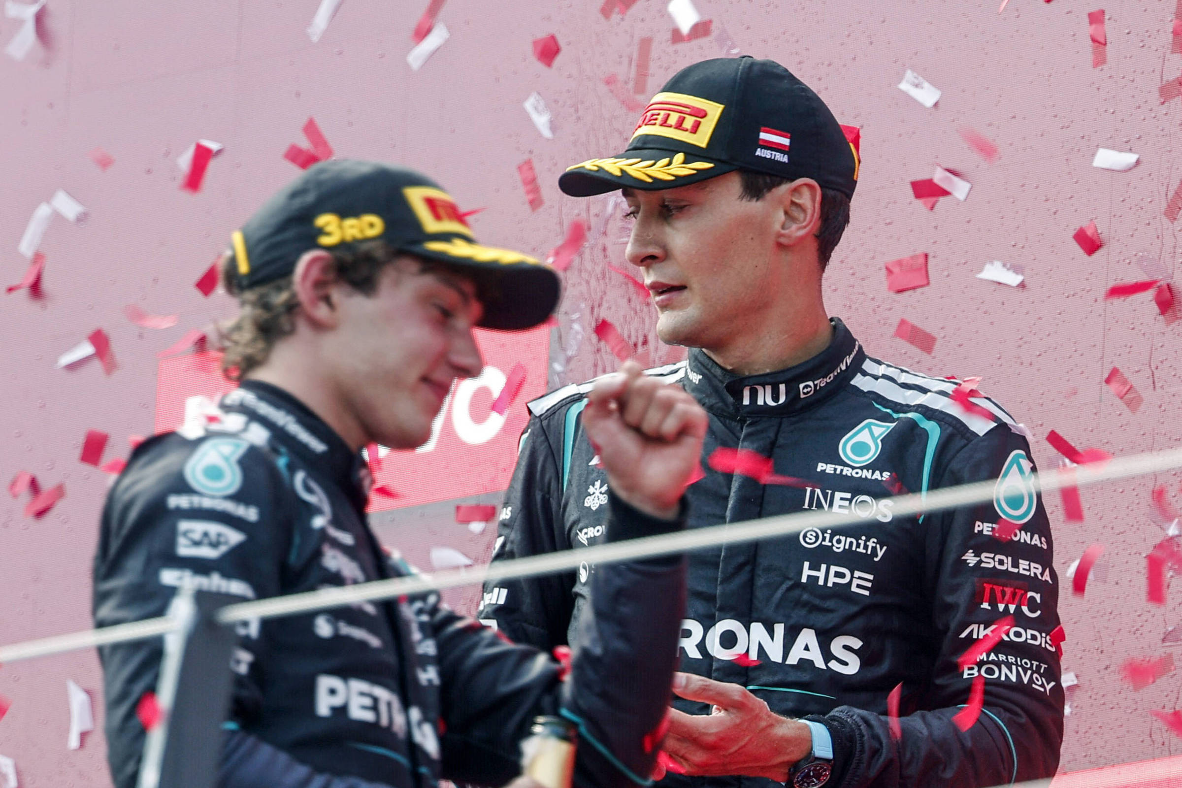 Russell lidera de ponta a ponta e vence GP da Áustria