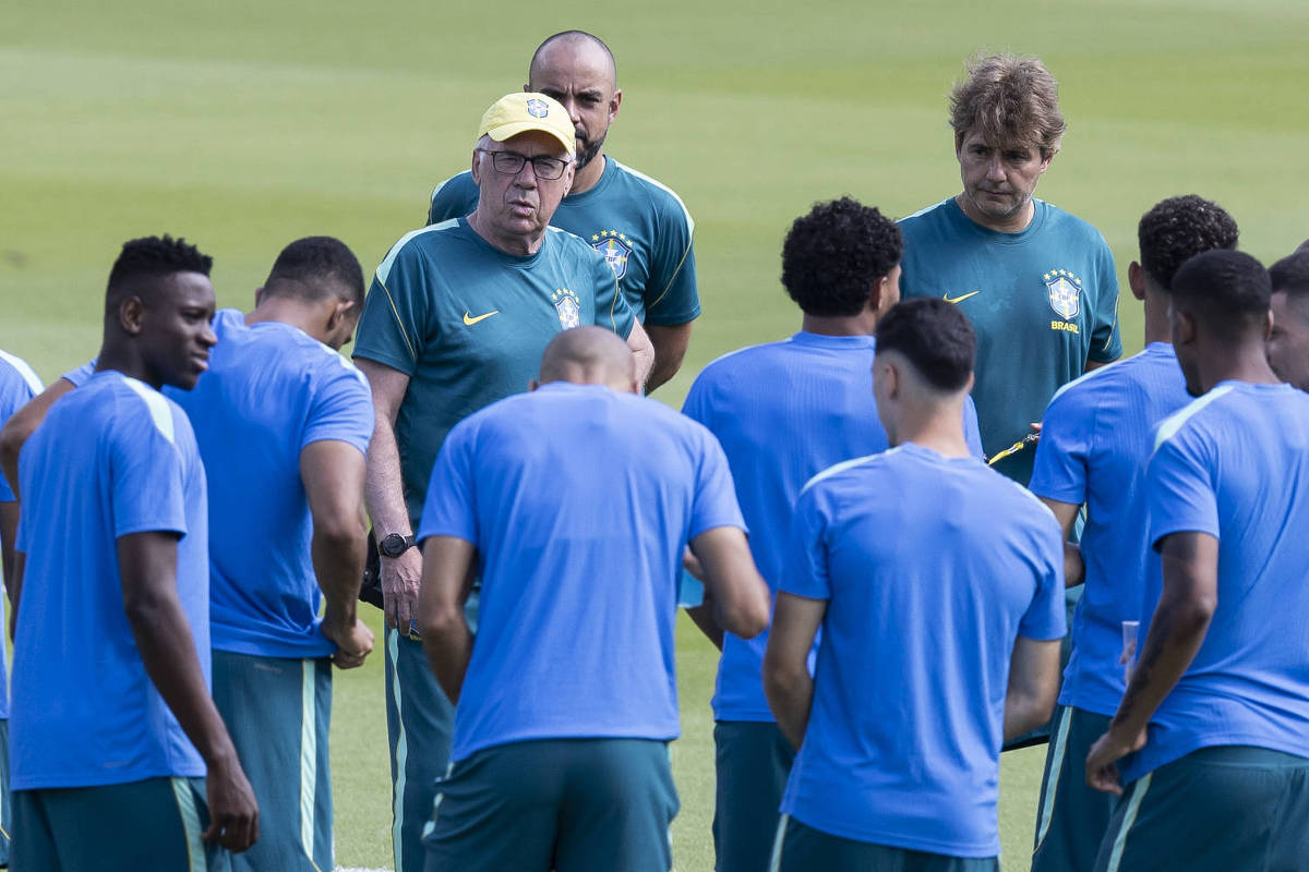 Carlo Ancelotti pede coração e organização em duelo com o Japão: 'É uma final'
