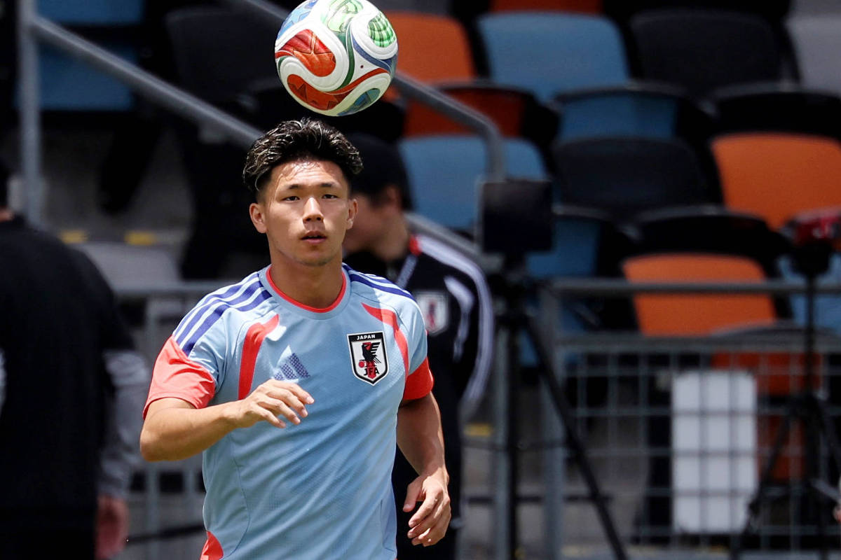 Atacante japonês diz que dá para jogar de igual para igual com o Brasil na Copa