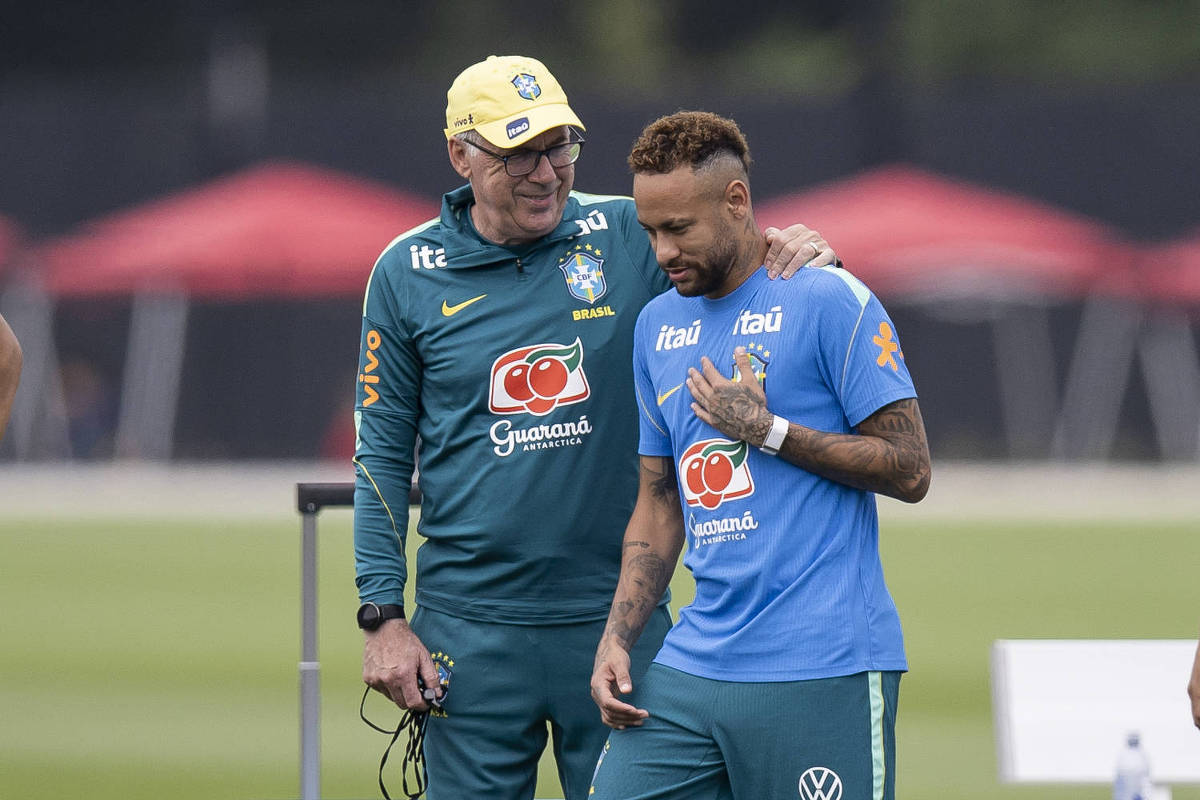 Utilização de Neymar ante o Japão dependerá do contexto do jogo, afirma Ancelotti