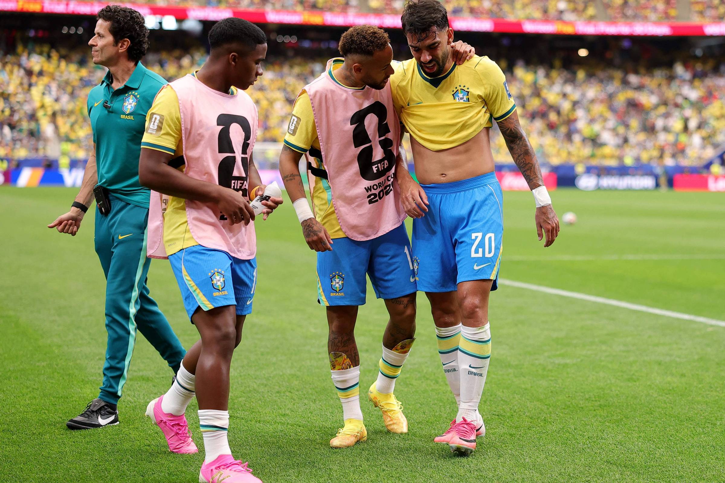Exame confirma lesão, e Paquetá desfalca o Brasil nas oitavas de final do Mundial