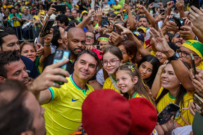 Disputas entre aliados são parte do bolsonarismo digital, diz Marcos Nobre
