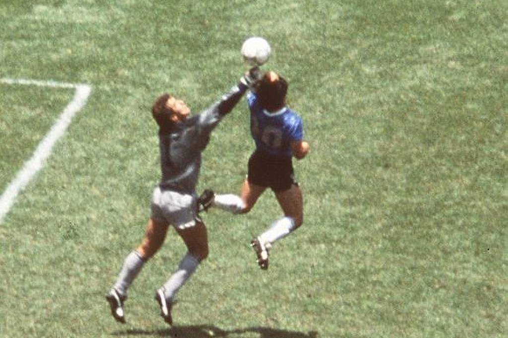'Mão de Deus' e xingamentos: relembre a rivalidade histórica entre Argentina e Inglaterra