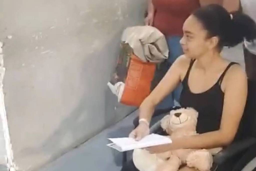 'Não vou me entregar', diz jovem que perdeu perna em ataque de tubarão no Recife