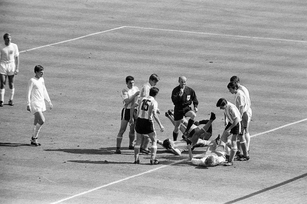 Malvinas, 'mão de Deus' de Maradona, e Beckham: a rivalidade histórica entre Argentina e Inglaterra