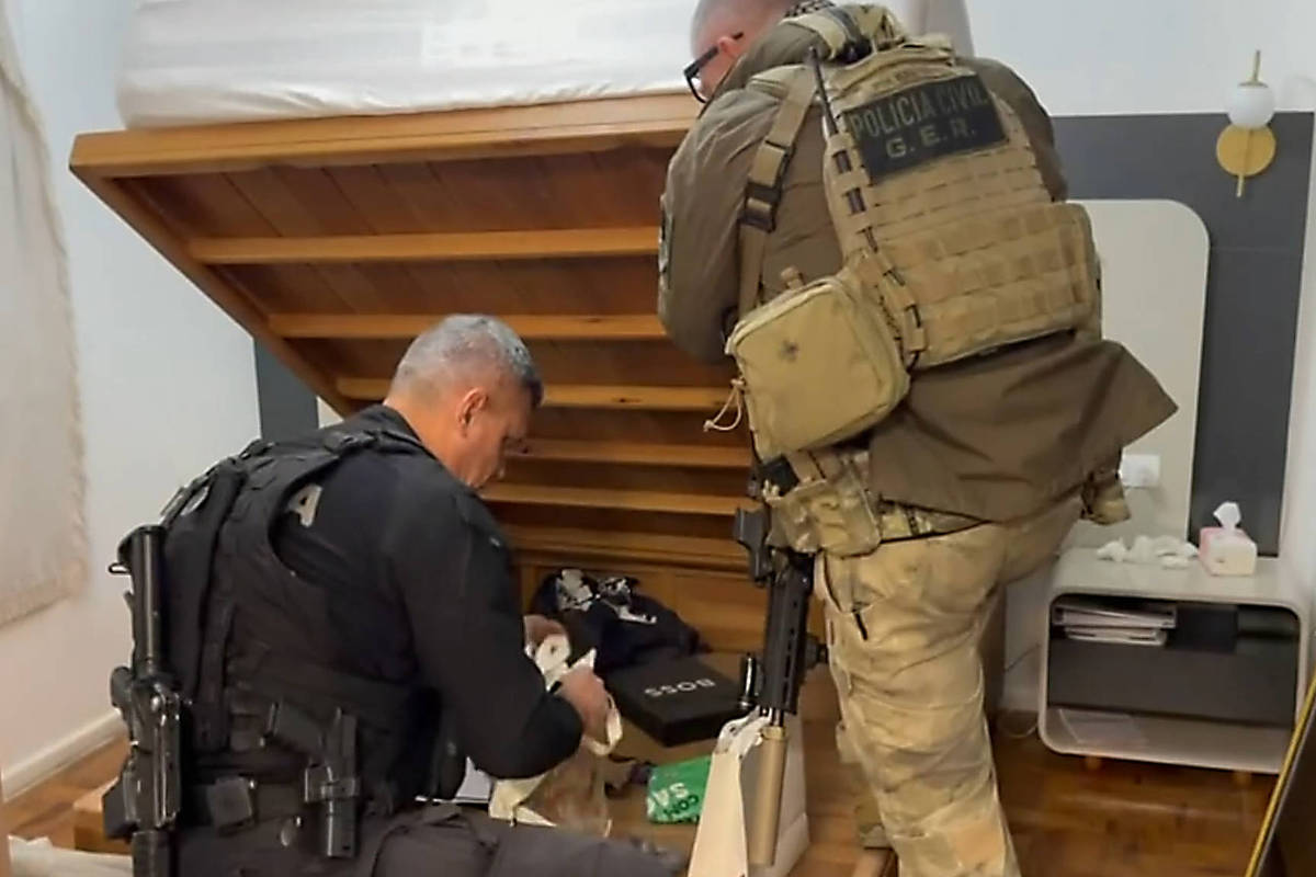 Loja na rua 25 de Março era usada para lavar dinheiro do tráfico, diz polícia