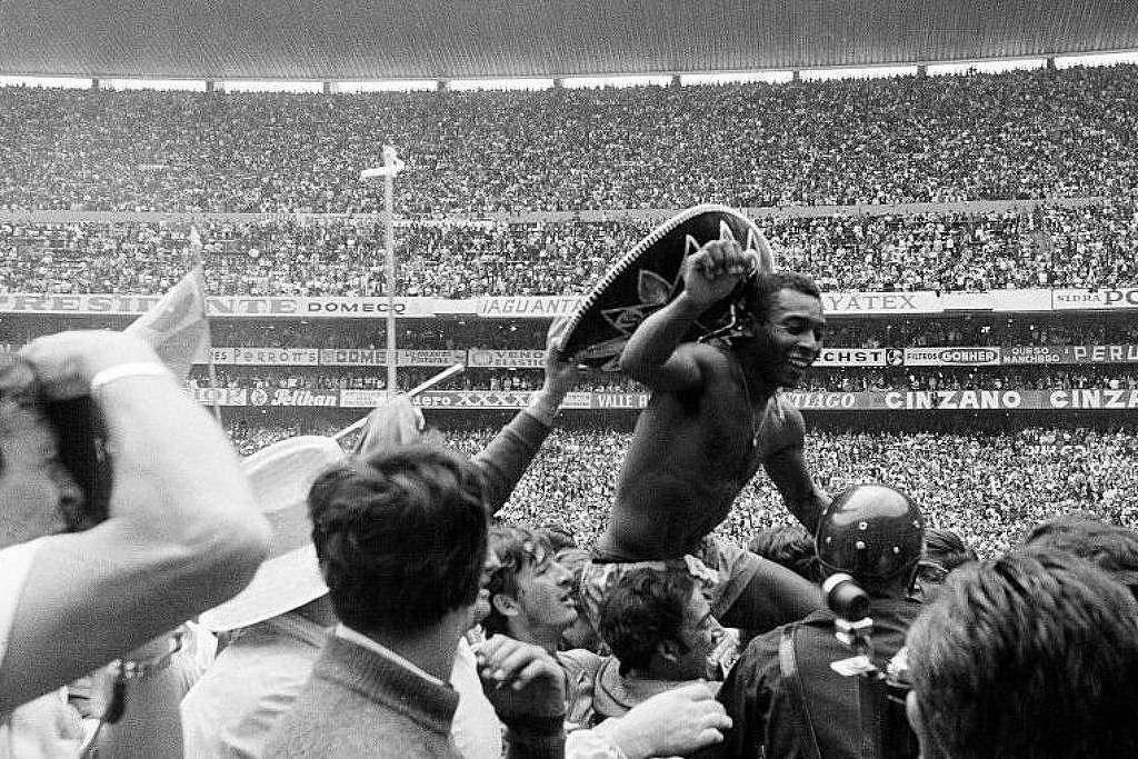 'Brasil tem de parar de se gabar' no futebol e 'descer do salto', diz biógrafo escocês de Pelé