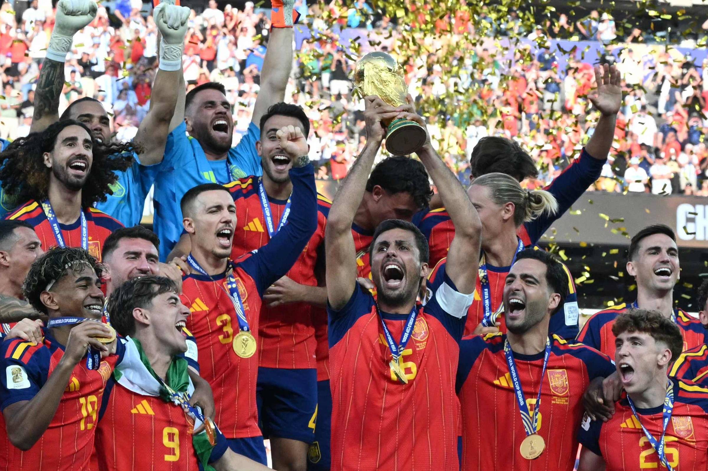 Maestro espanhol, Rodri fecha ciclo de conquistas com a Copa do Mundo