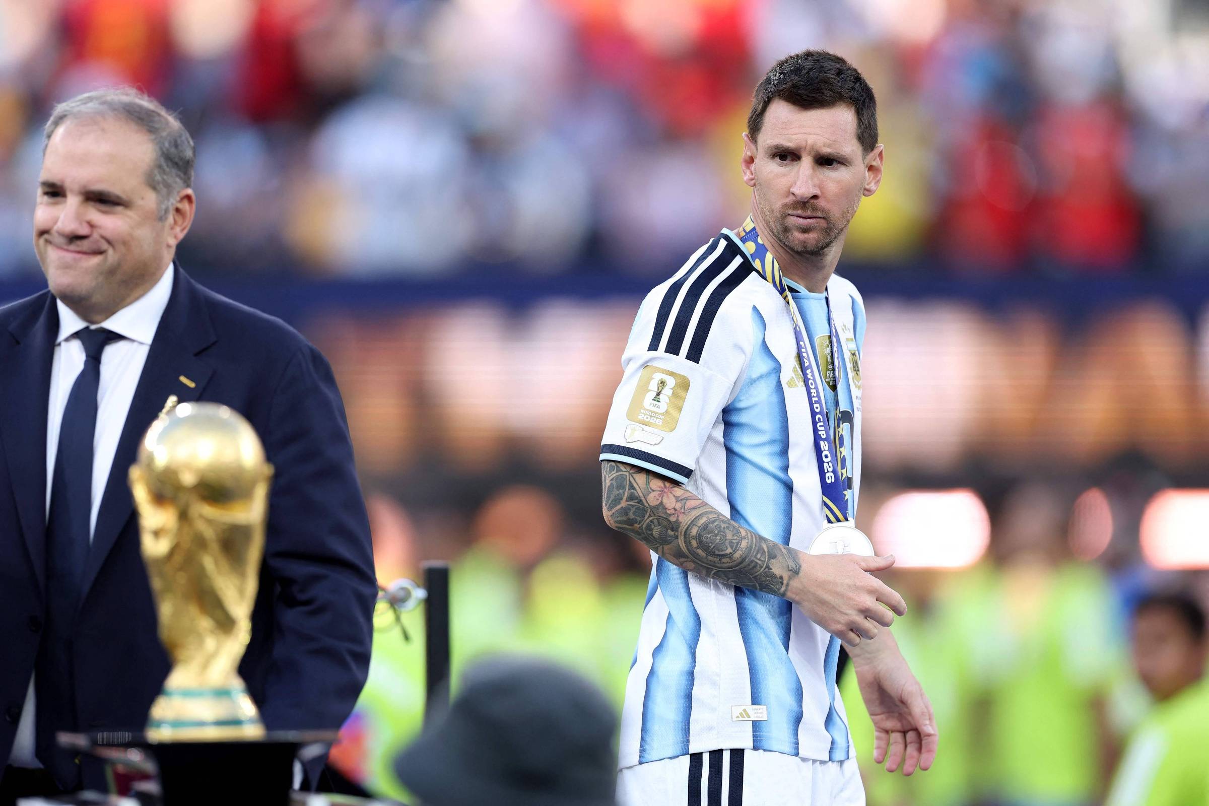 Messi chega à Argentina para descansar em Rosário com a família após a Copa