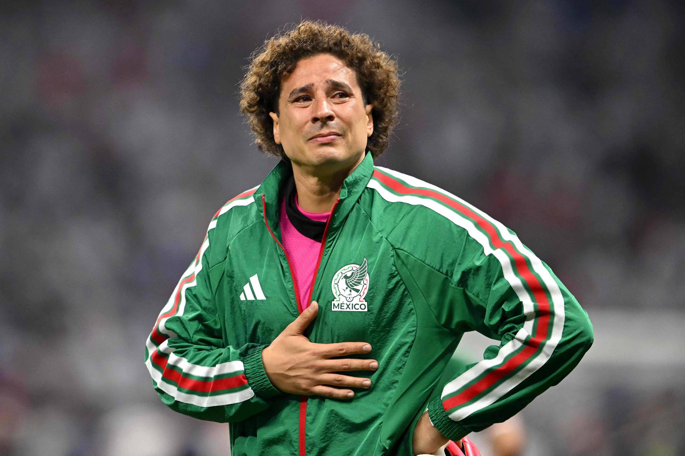 Ochoa anuncia aposentadoria do futebol após disputar a sexta Copa