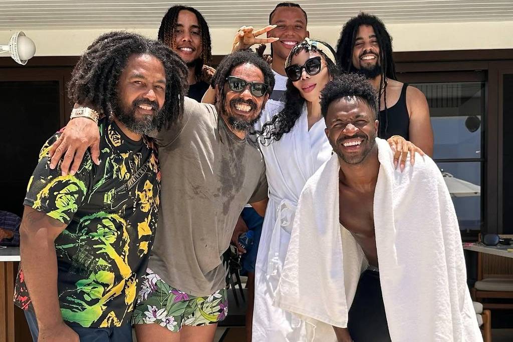 Vini Jr. curte férias na Jamaica ao lado da família de Bob Marley