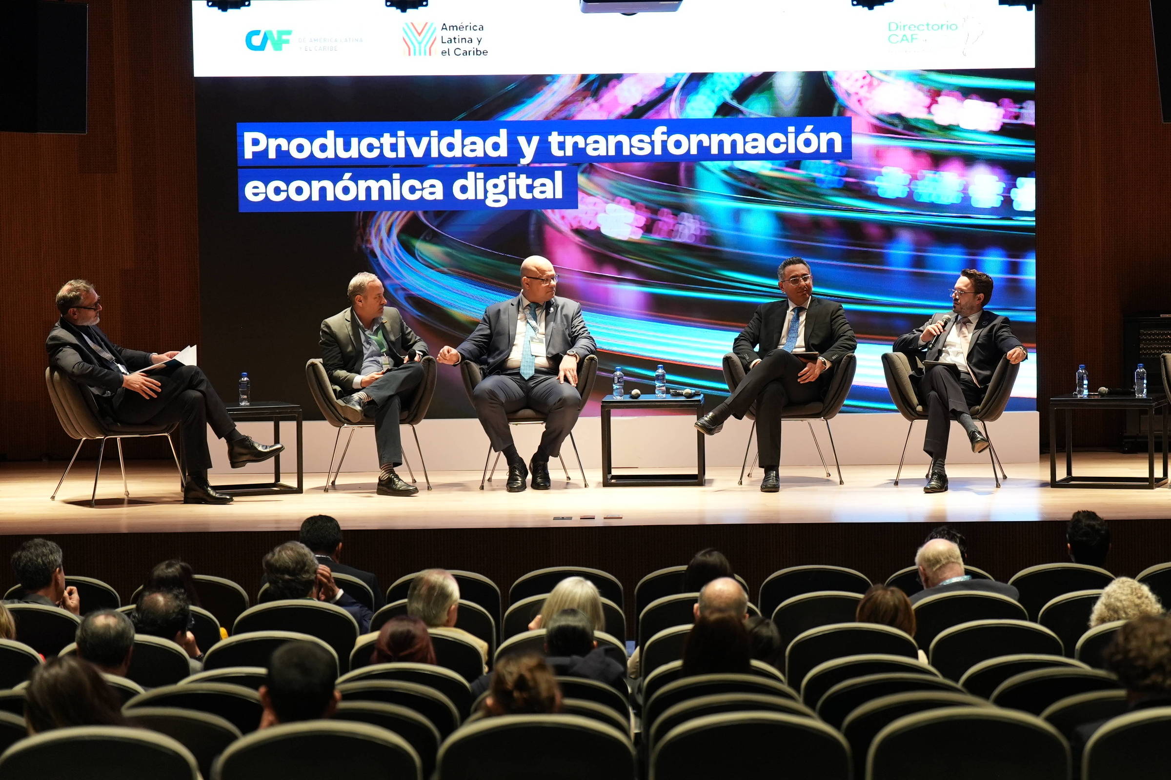 Rede Social: CAF defende autonomia digital para América Latina em evento no México