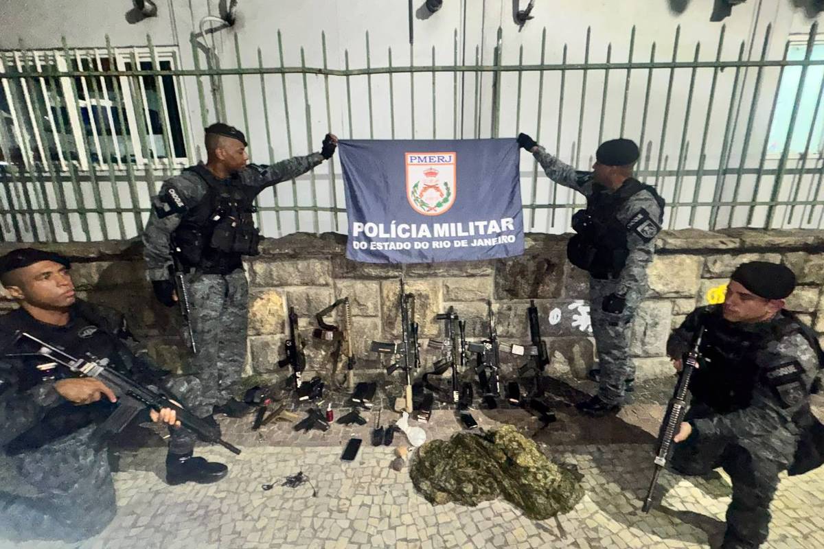 Perseguição policial termina com mortes na avenida Brasil, no Rio