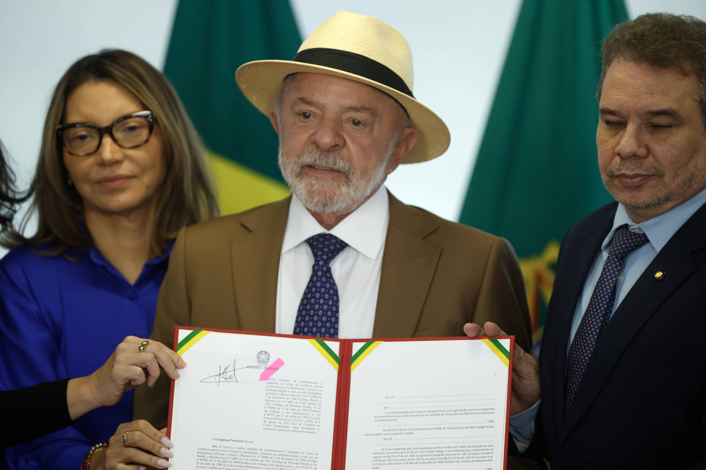 AGU cobra de Discord correção falhas na segurança de crianças após pedido de Janja
