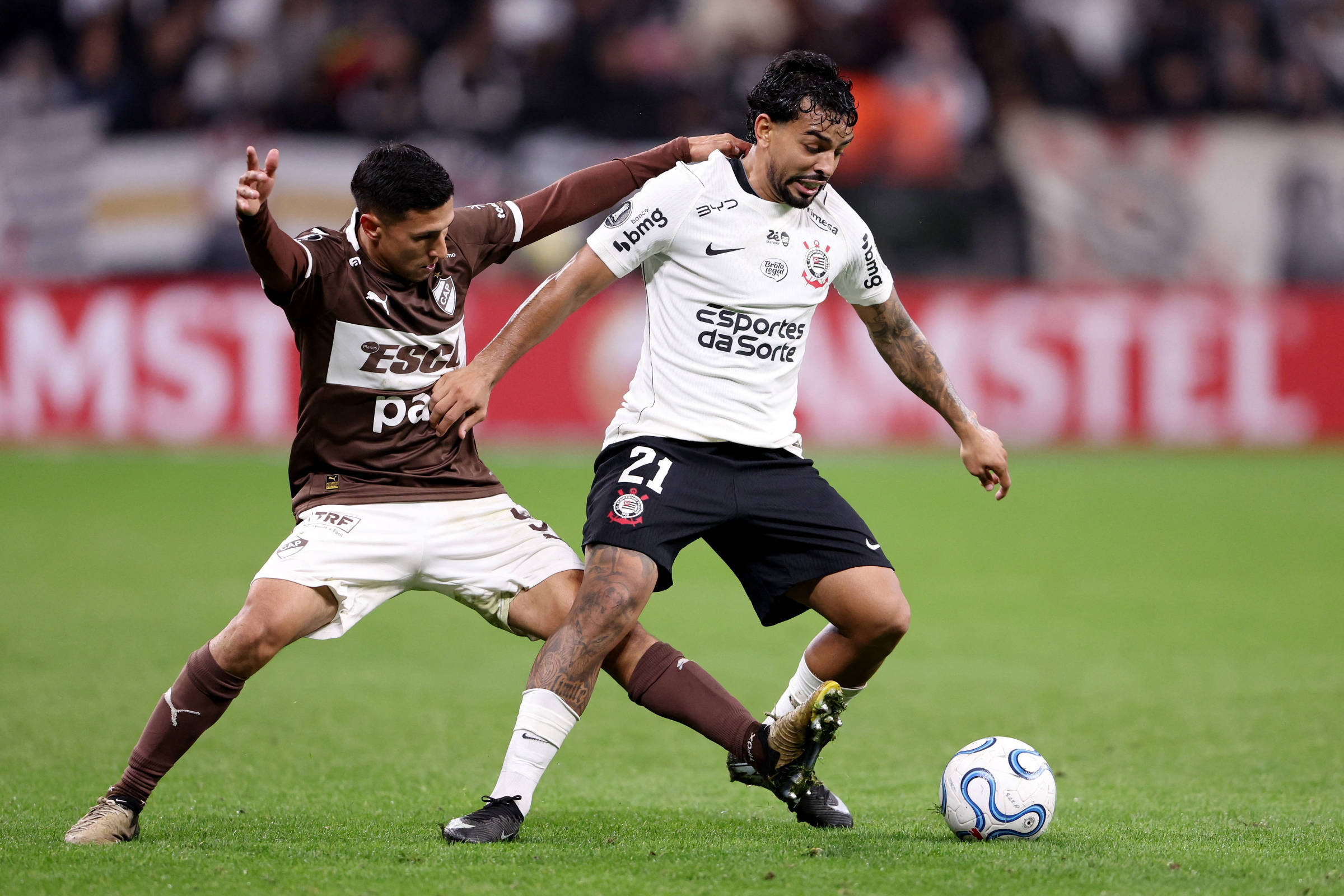 Veja onde assistir aos jogos das quartas de final da Libertadores e da Sul