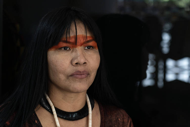 Liderança feminina do Xingu acompanha política por redes sociais e vota em Lula