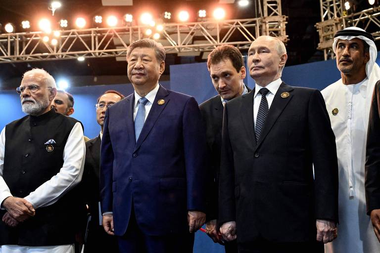 Brics condena tarifas unilaterais e avança no uso de moedas locais