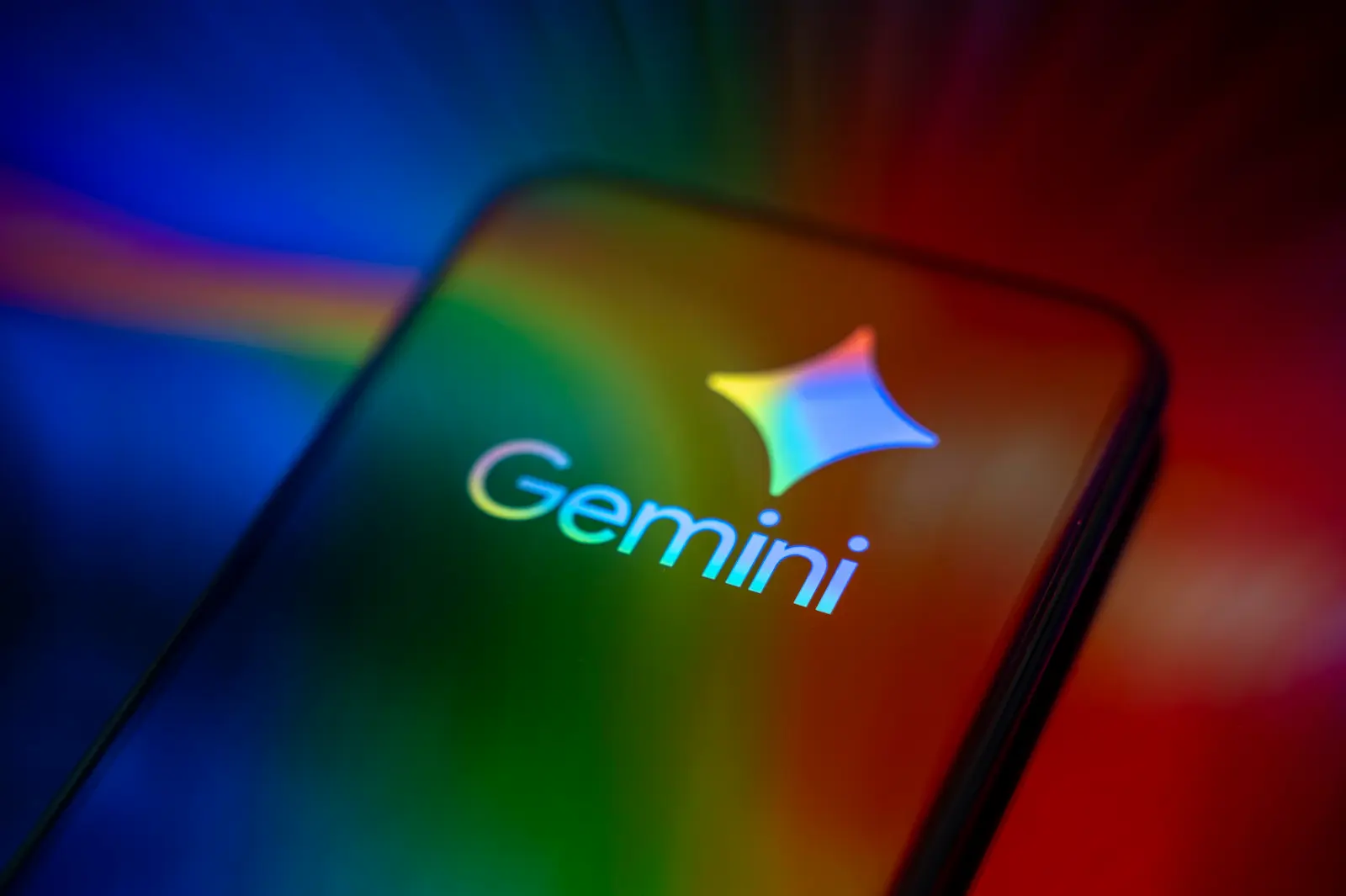 Google lança Gemini 3.5 Transcribe, IA que entende o que você quis dizer ao falar