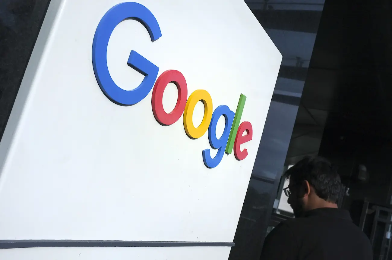 Justiça alemã decide que Google pode ser responsabilizado por erros da IA nas buscas
