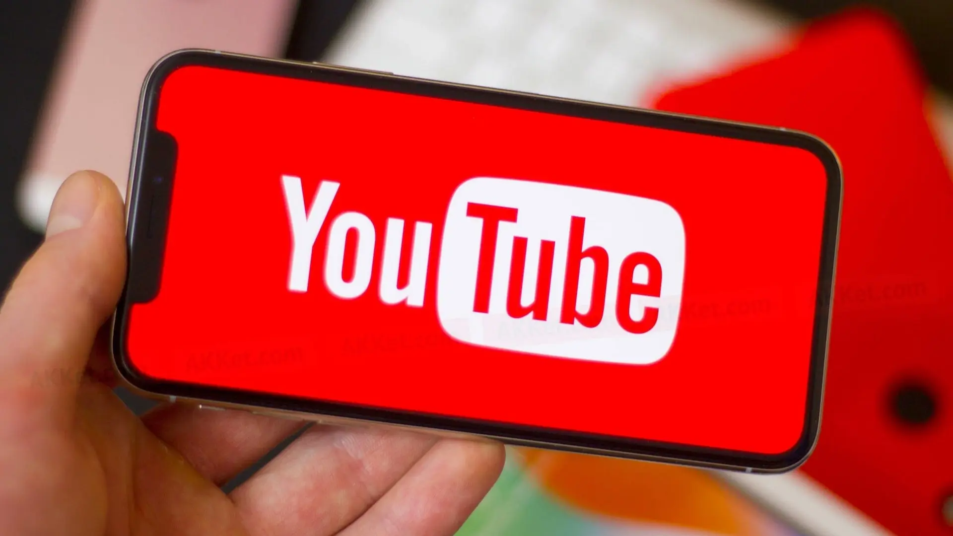 Google afirma que termos do YouTube permitem uso de músicas para treinar IA e caso pode redefinir direitos dos criadores