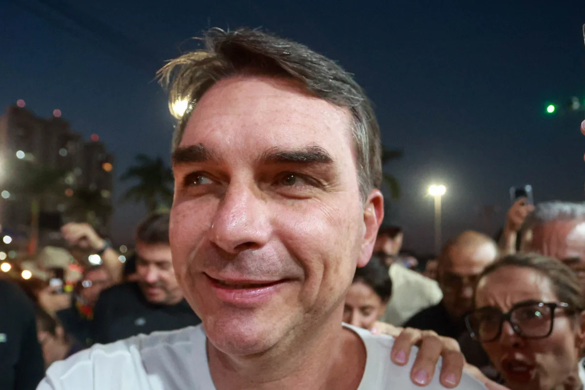 "Foi o 22 que salvou o Brasil", diz Flávio após vitória da Seleção
