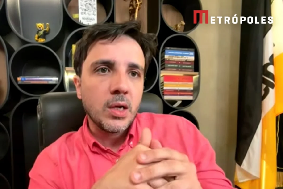 Renan Santos diz que políticos do Nordeste são "inimigos do Brasil"