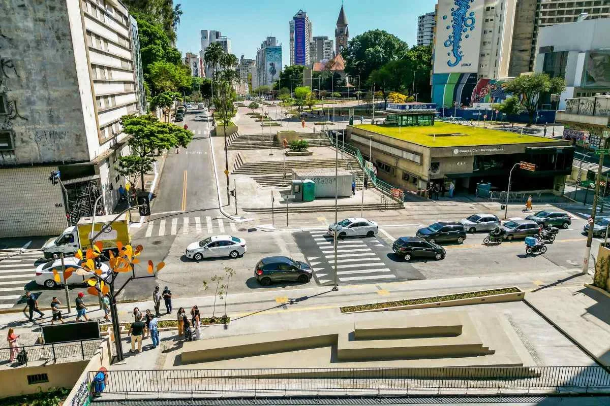O que não pode ser concedido (por Hubert Alquéres)