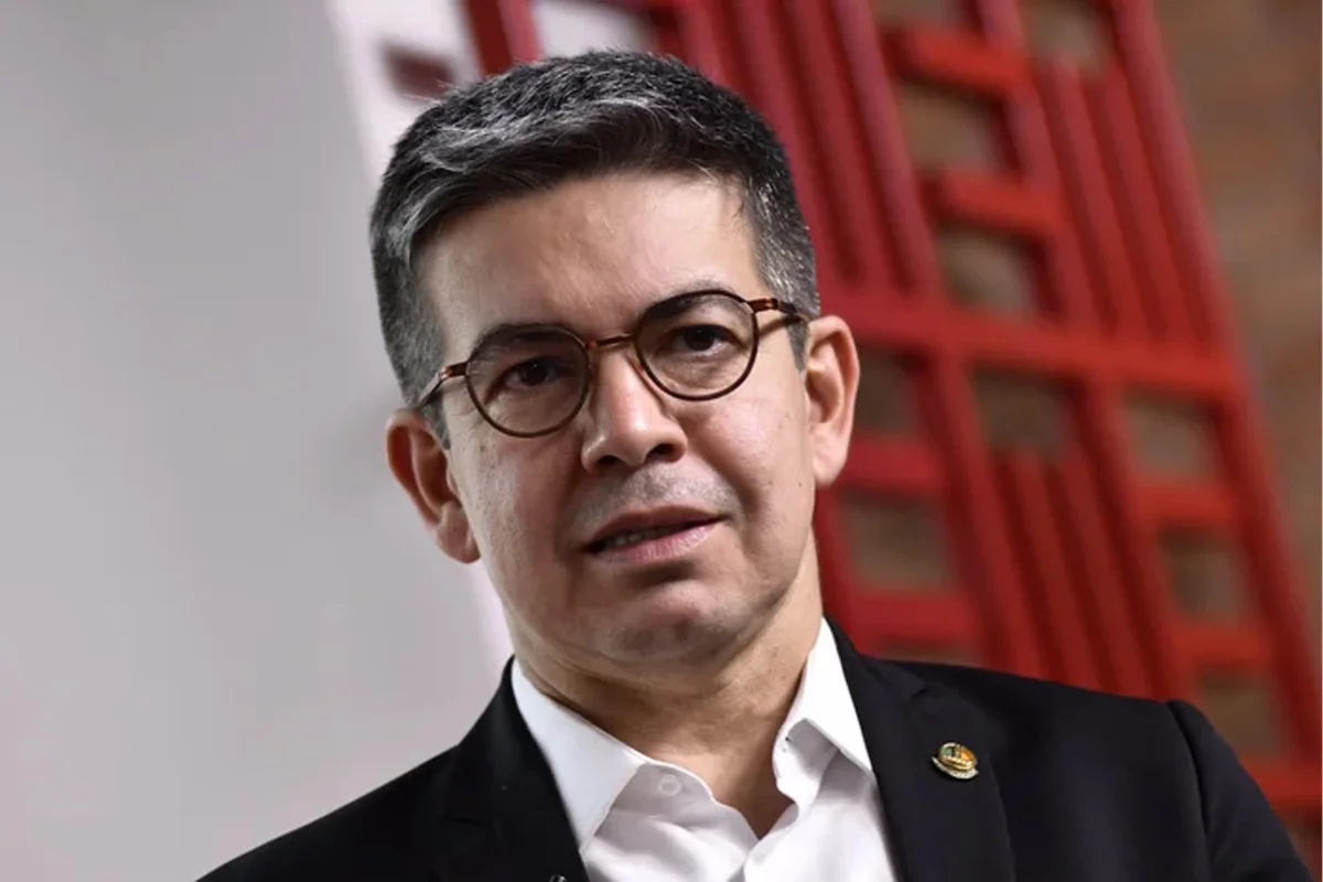 Governo diz ter acordo com oposição para votar MP do Frete na terça (14/7)