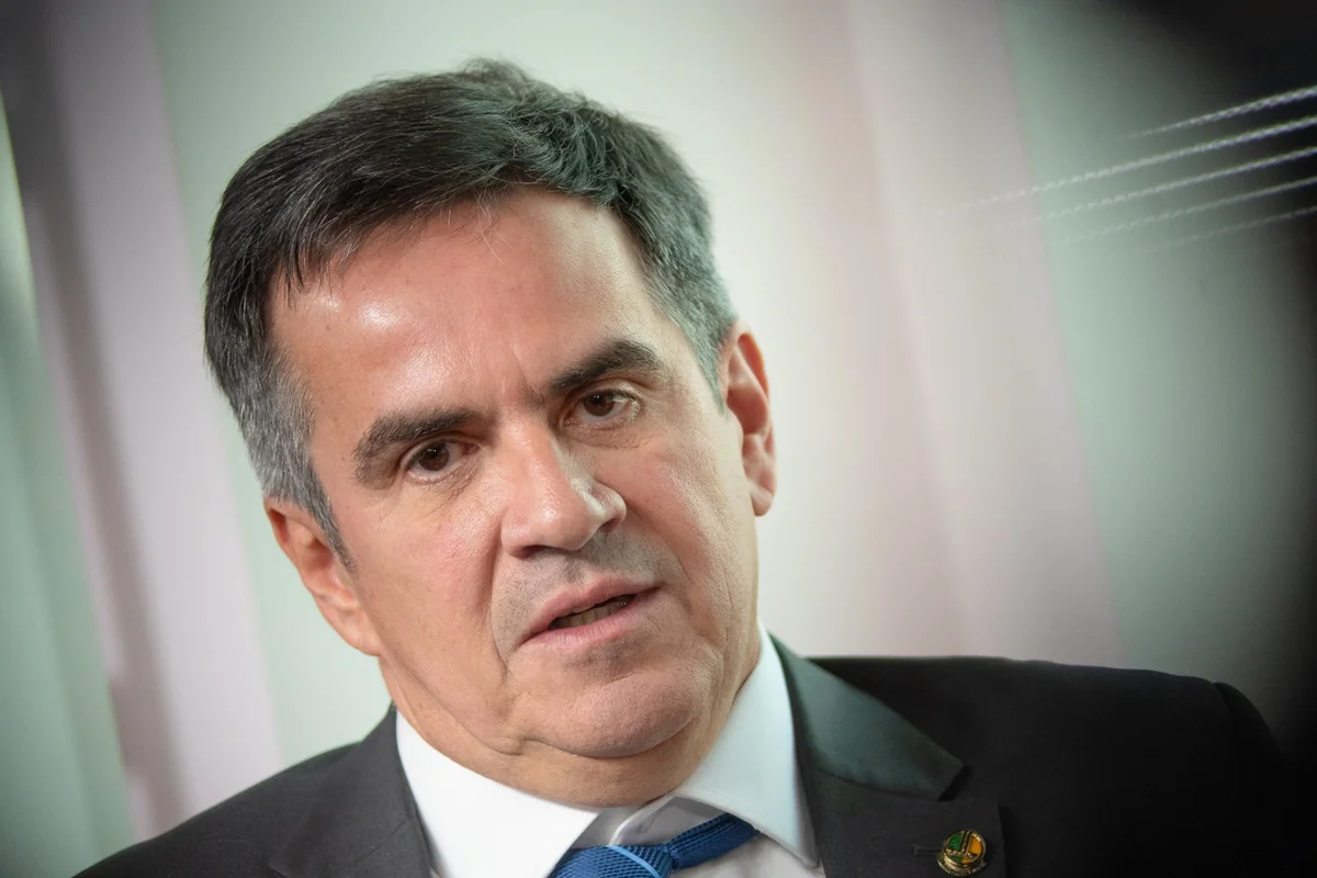 Em queda após escândalo do Master, Ciro Nogueira diz "admirar" Lula