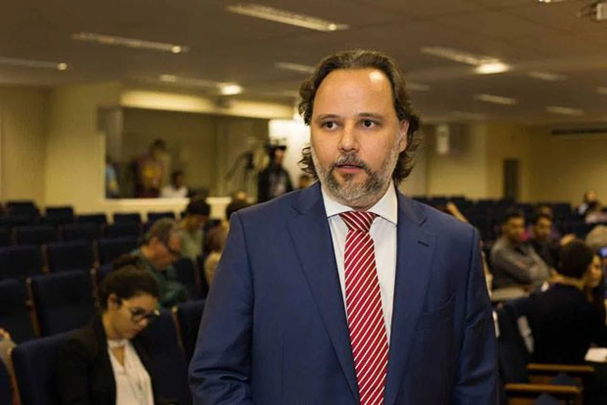Coordenador jurídico de Lula defende convocação do Conselho da República