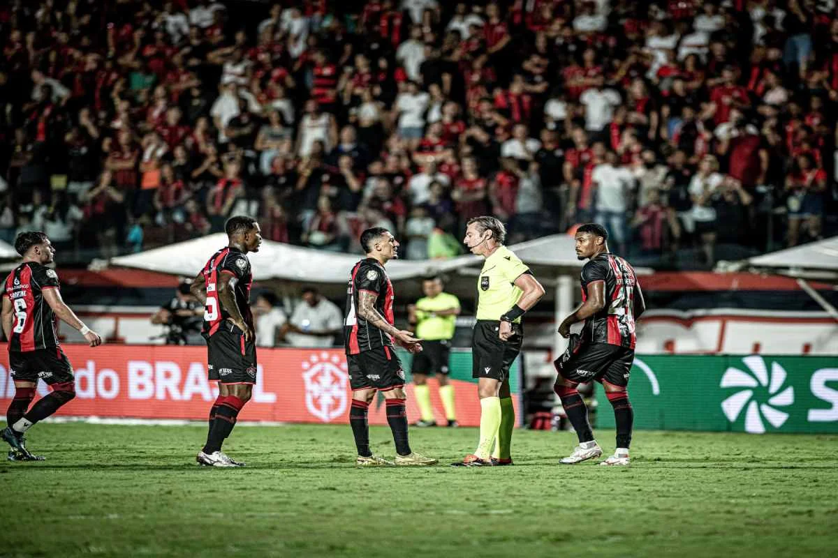 Vitória desafia força do Athletico