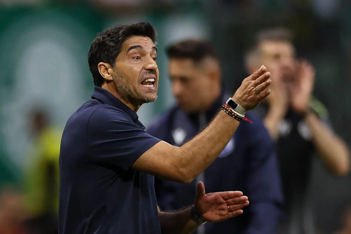 Abel Ferreira dedica vitória do Palmeiras ao influenciador Lito Sousa