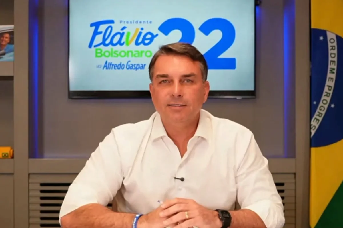 Campanha de Flávio vê “zero erros?
