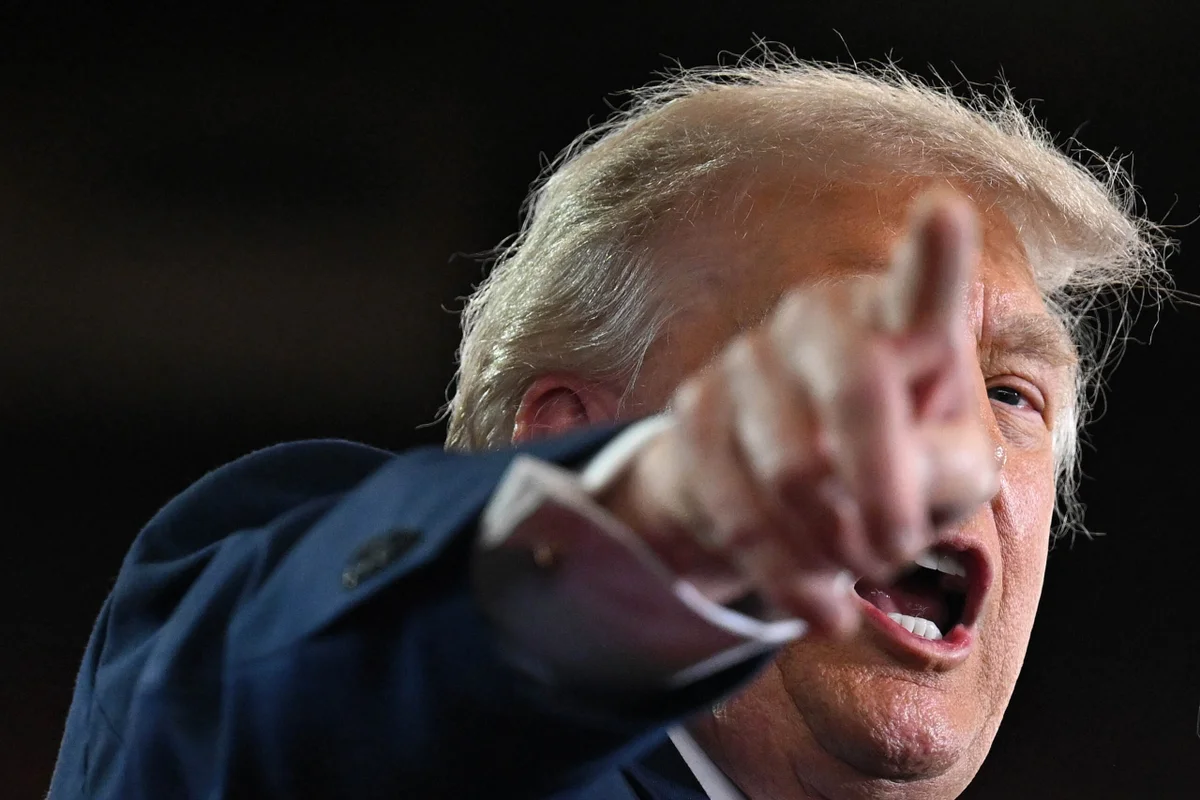 Trump volta a falar em pagar R$ 25 mil por adulto caso republicanos vençam