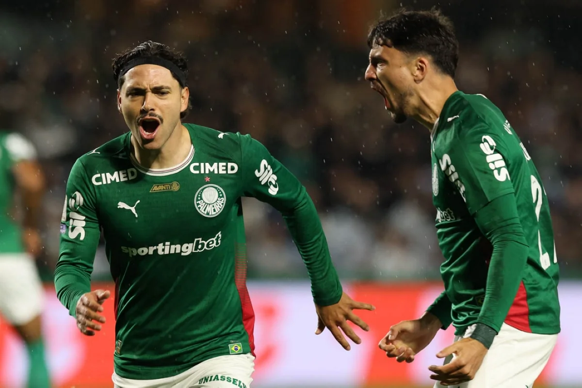 Apenas Palmeiras, Galo, Vasco e Santos disputam três títulos em 2026