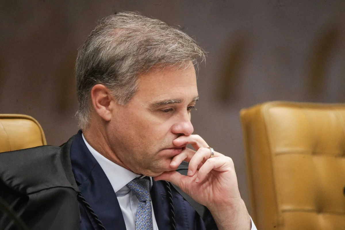 Mendonça rejeita ação de Zé Trovão contra reajuste do Bolsa Família de Lula