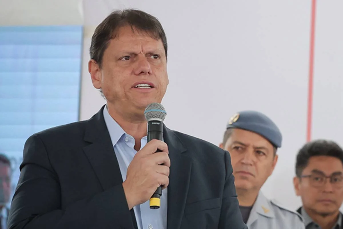 TRE manda deputado do PT apagar vídeo de Tarcísio como boneco Chucky
